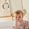 Bedrucktes Kleid und Windelüberzug Bedrucktes Kleid und Windelüberzug