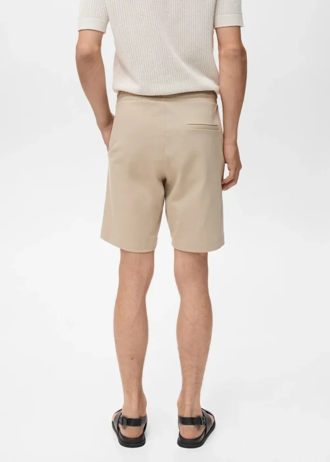 Bermudashorts aus 100 % Baumwolle mit Kordelzug Bermudashorts aus 100 % Baumwolle mit Kordelzug