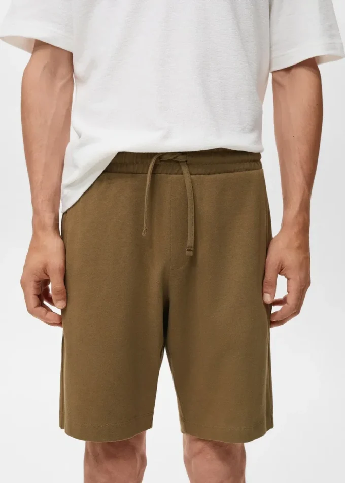 Bermudashorts aus 100 % Baumwolle mit Kordelzug Bermudashorts aus 100 % Baumwolle mit Kordelzug