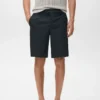 Bermudashorts aus Baumwolle mit elastischem Innenbund Bermudashorts aus Baumwolle mit elastischem Innenbund