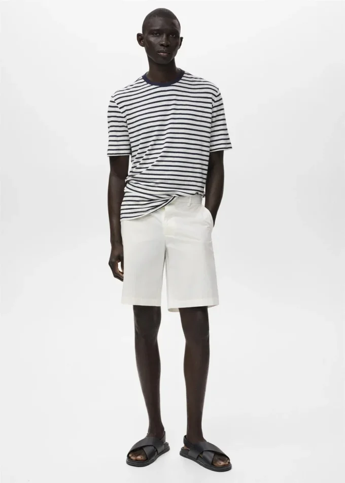 Bermudashorts aus Baumwolle mit elastischem Innenbund Bermudashorts aus Baumwolle mit elastischem Innenbund