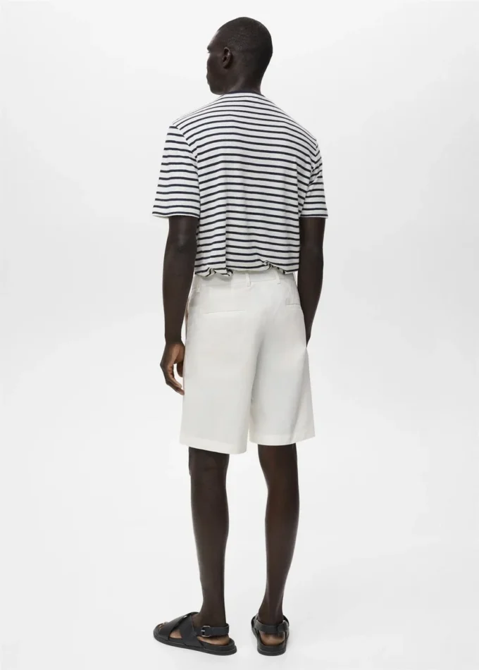 Bermudashorts aus Baumwolle mit elastischem Innenbund Bermudashorts aus Baumwolle mit elastischem Innenbund