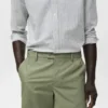 Bermudashorts aus Baumwolle mit elastischem Innenbund Bermudashorts aus Baumwolle mit elastischem Innenbund