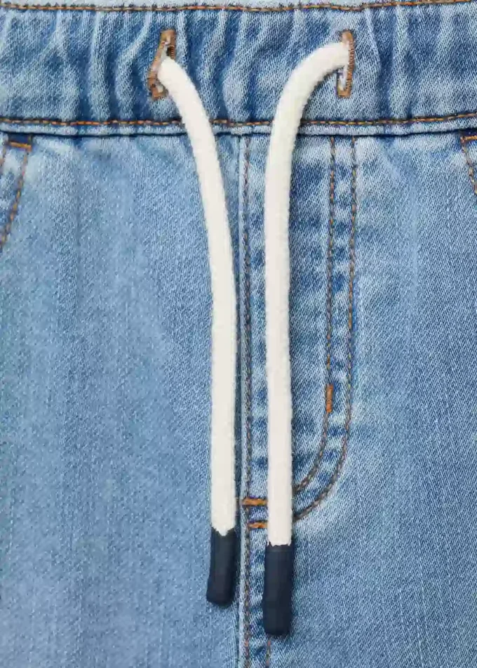 Bermudashorts aus Denim mit Kordelzug Bermudashorts aus Denim mit Kordelzug