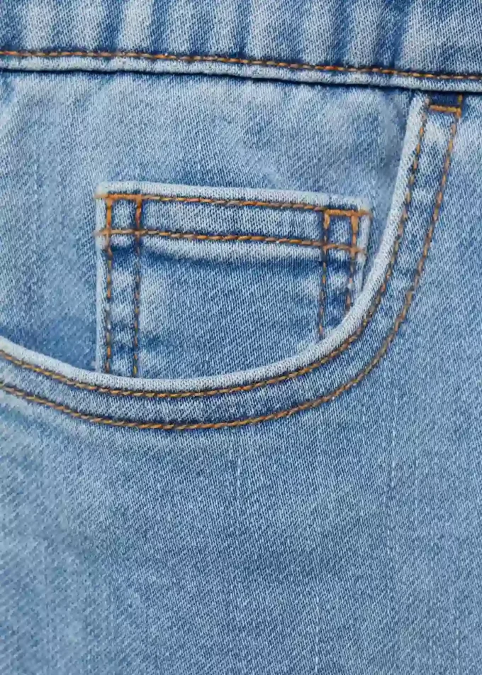 Bermudashorts aus Denim mit Kordelzug Bermudashorts aus Denim mit Kordelzug