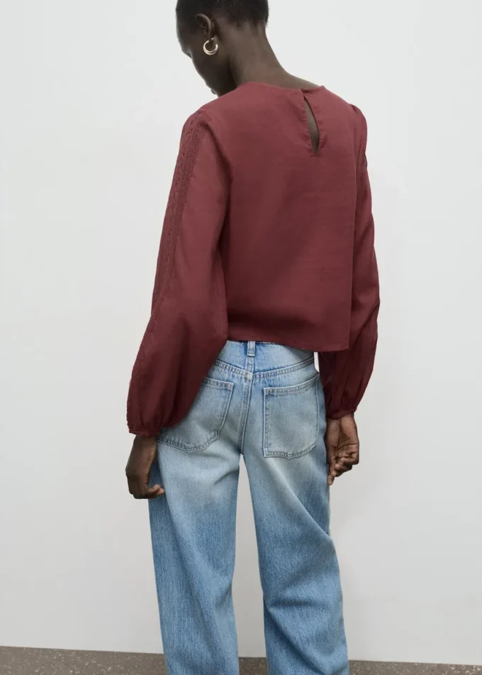 Bestickte Bluse mit Puffärmeln Bestickte Bluse mit Puffärmeln