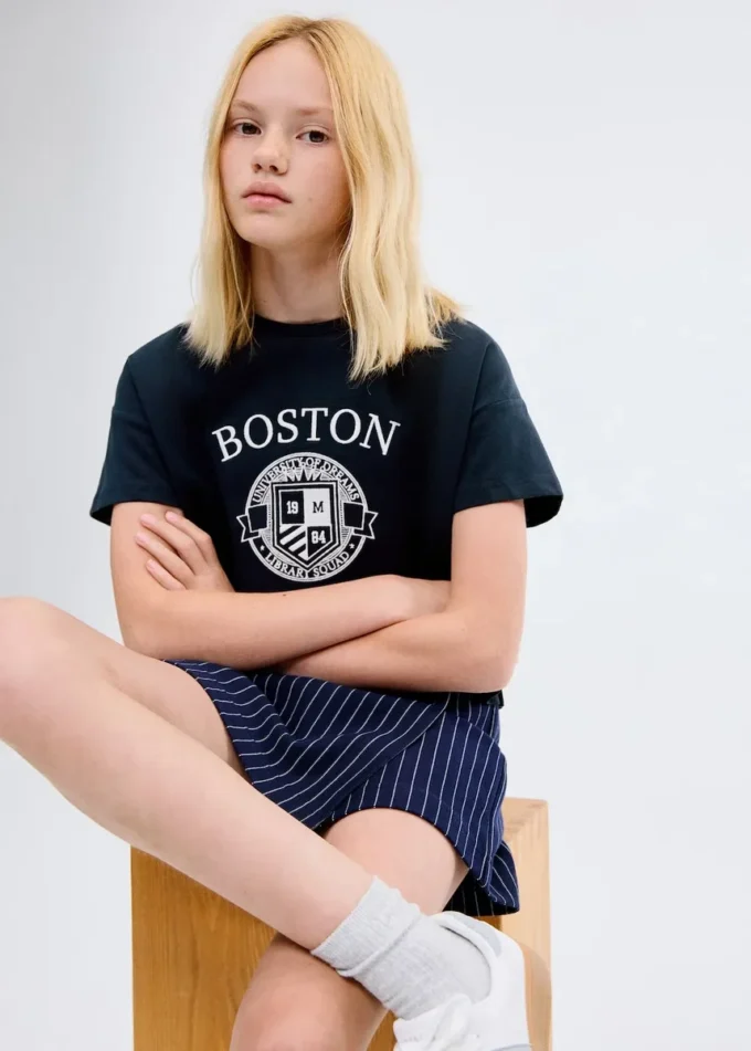 Besticktes Baumwoll-T-Shirt Besticktes Baumwoll-T-Shirt
