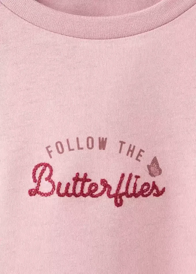 Besticktes bedrucktes T-Shirt Besticktes bedrucktes T-Shirt