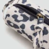 Beuteltasche mit Animal-Print Beuteltasche mit Animal-Print
