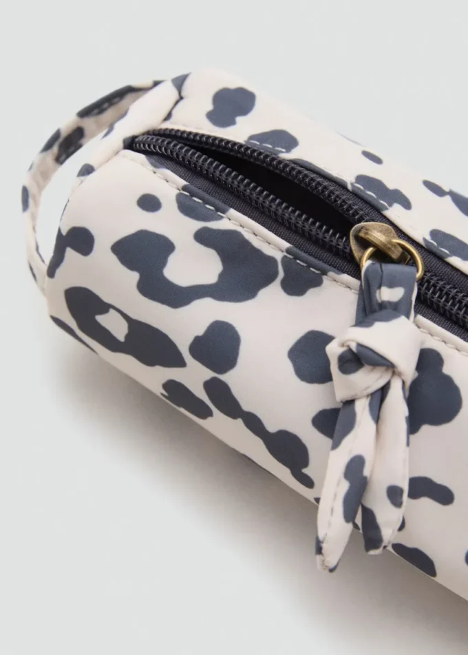 Beuteltasche mit Animal-Print Beuteltasche mit Animal-Print