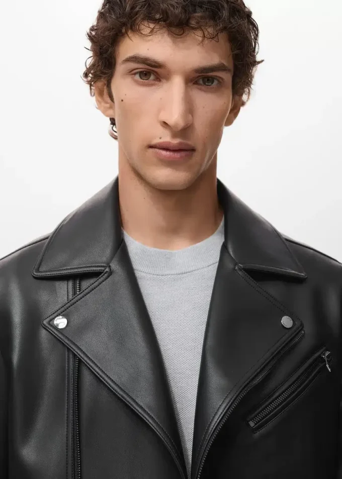 Bikerjacke aus Kunstleder Bikerjacke aus Kunstleder