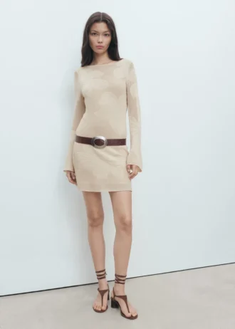 Blumiges Häkelkleid