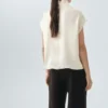 Bluse aus 100 % Seidensatin mit Rollkragen Bluse aus 100 % Seidensatin mit Rollkragen