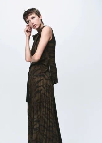 Bluse mit Animal-Print und drapiertem Kragen