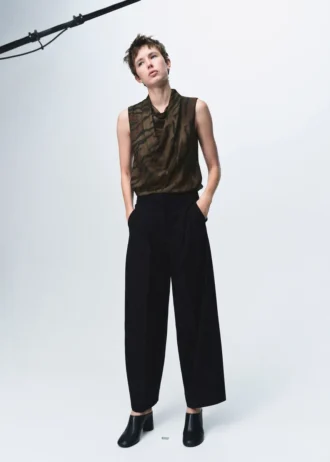 Bluse mit Animal-Print und drapiertem Kragen