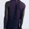 Bluse mit Polka-Dot-Muster und drapiertem Kragen Bluse mit Polka-Dot-Muster und drapiertem Kragen