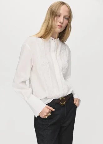 Bluse mit Spitzenbesatz