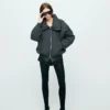 Bomberjacke mit Trichterkragen Bomberjacke mit Trichterkragen