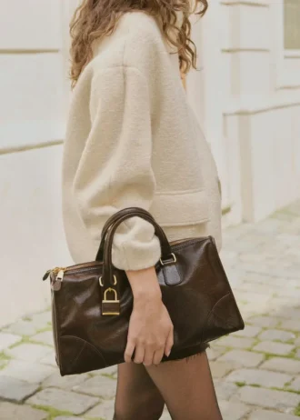 Bouclé-Jacke mit hohem Kragen