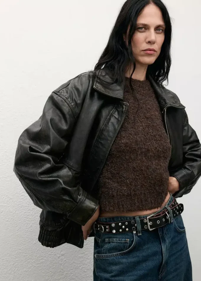 Bouclé-Pullover mit kurzen Ärmeln Bouclé-Pullover mit kurzen Ärmeln