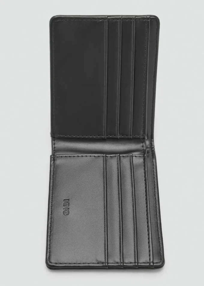 Brieftasche mit kontaktlosem Kartenfach