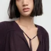 Chiffonbluse mit Schleifenausschnitt