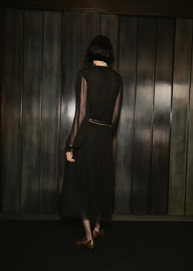 Chiffonkleid mit Puffärmeln Chiffonkleid mit Puffärmeln