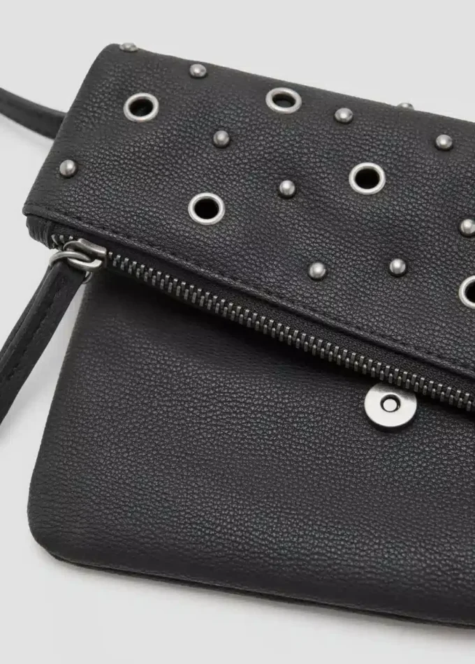 Clutch-Tasche mit Nieten Clutch-Tasche mit Nieten