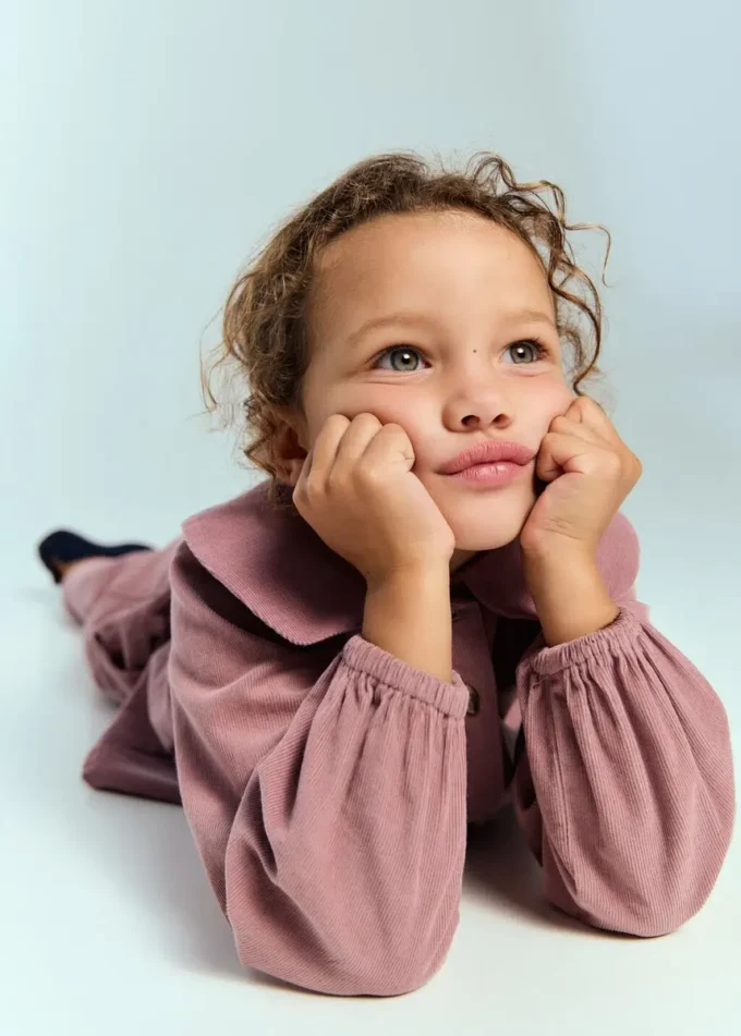 Cordbluse mit Babykragen Cordbluse mit Babykragen