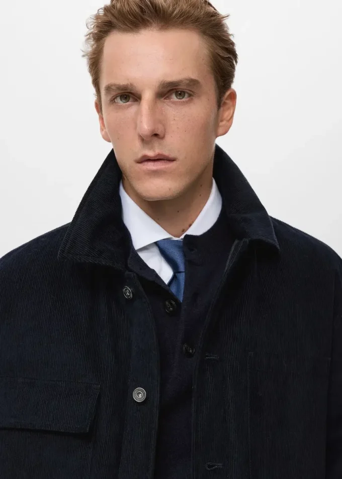 Cordjacke mit Taschen
