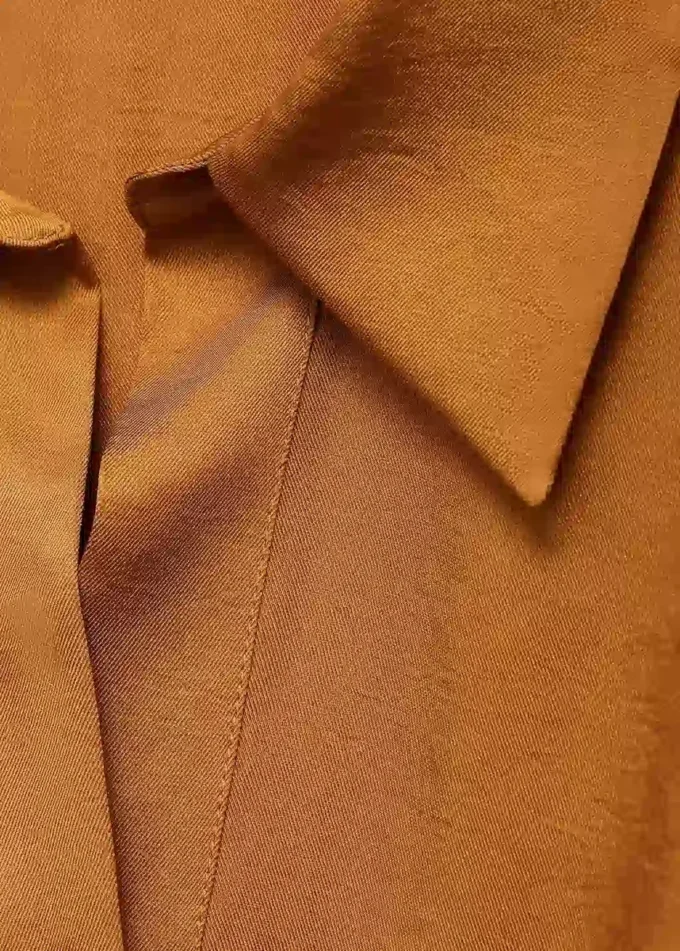 Crossover-Bluse aus Satin