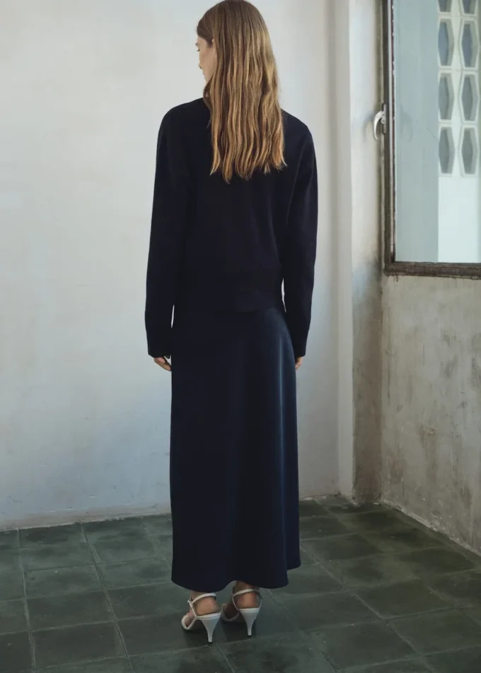 Crossover-Strickjacke mit Schmuckknöpfen