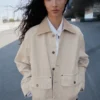 Denim-Barnjacke mit kontrastierendem Kragen Denim-Barnjacke mit kontrastierendem Kragen