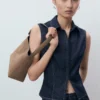 Denim-Oberteil mit Kontrastnähten Denim-Oberteil mit Kontrastnähten