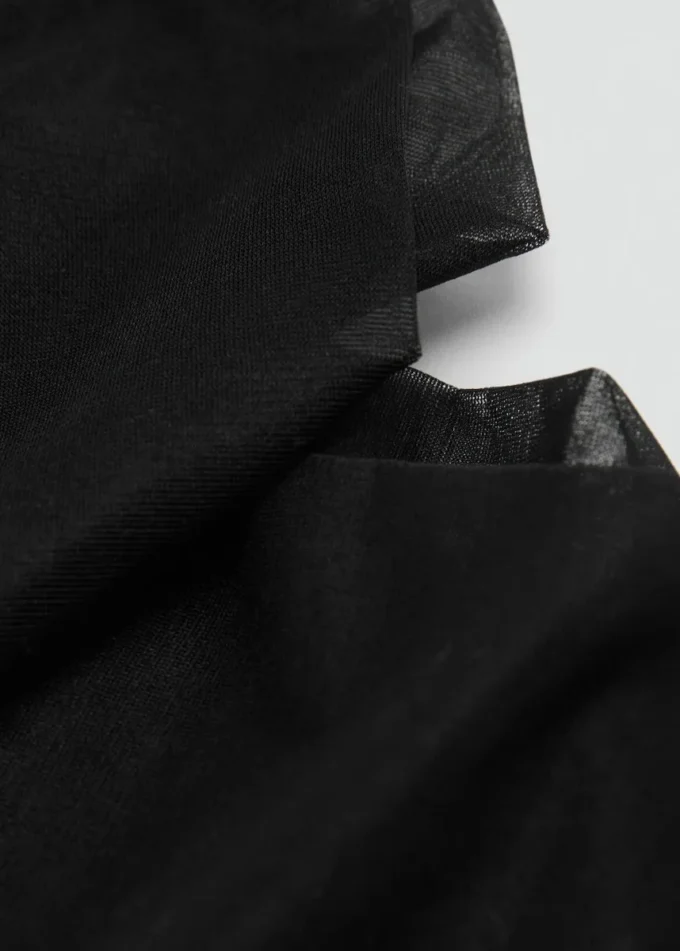 Dünne, durchscheinende Strumpfhose Dünne, durchscheinende Strumpfhose