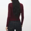 Drapiertes, tailliertes T-Shirt