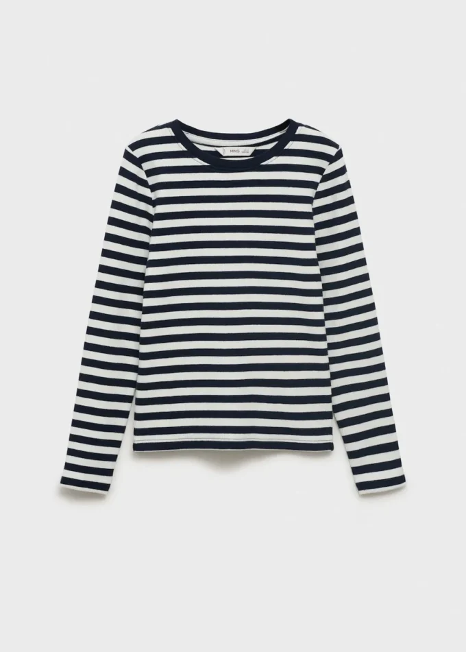 Einfaches gestreiftes T-Shirt
