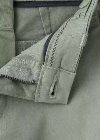 Einfarbige Chino-Hose