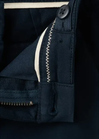 Einfarbige Chino-Hose