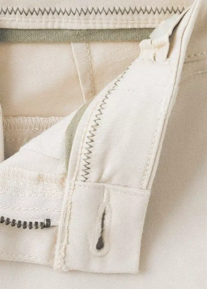 Einfarbige Chino-Hose Einfarbige Chino-Hose