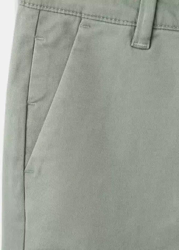Einfarbige Chino-Hose Einfarbige Chino-Hose