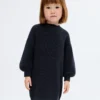 Einfarbiges Strickkleid Einfarbiges Strickkleid