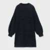 Einfarbiges Strickkleid Einfarbiges Strickkleid