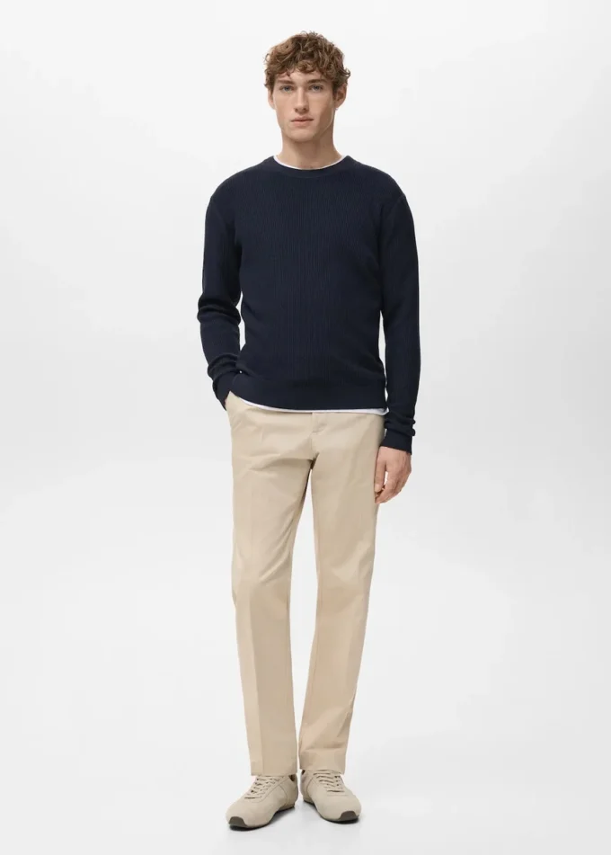 Fein gerippter Baumwollpullover