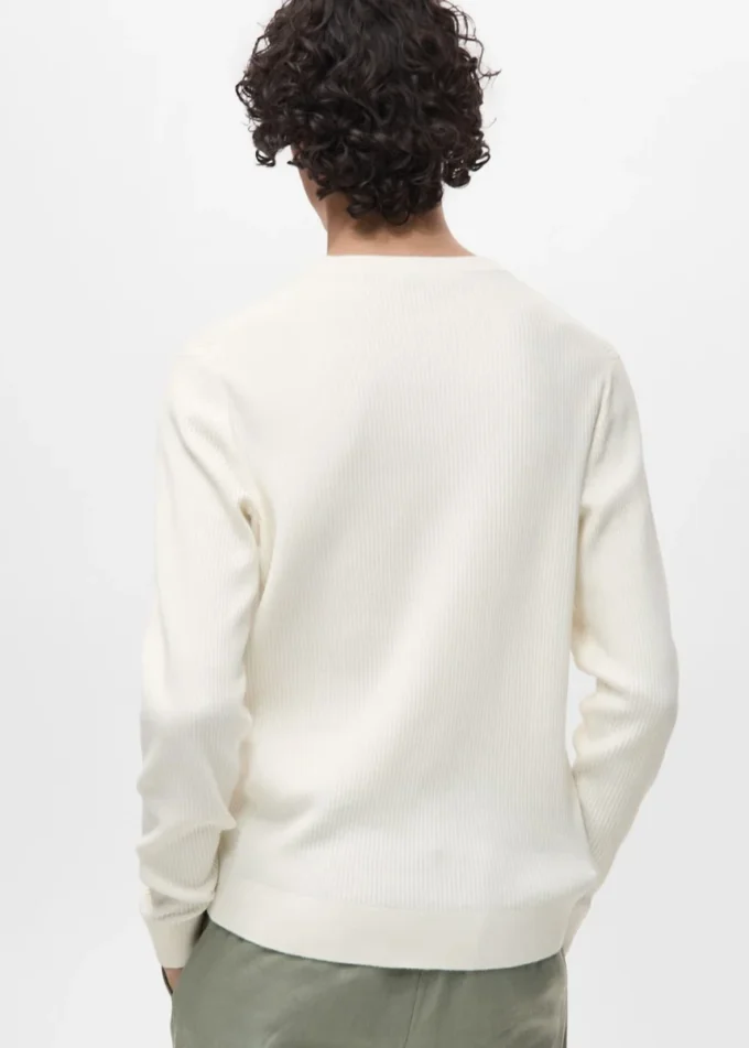 Fein gerippter Baumwollpullover