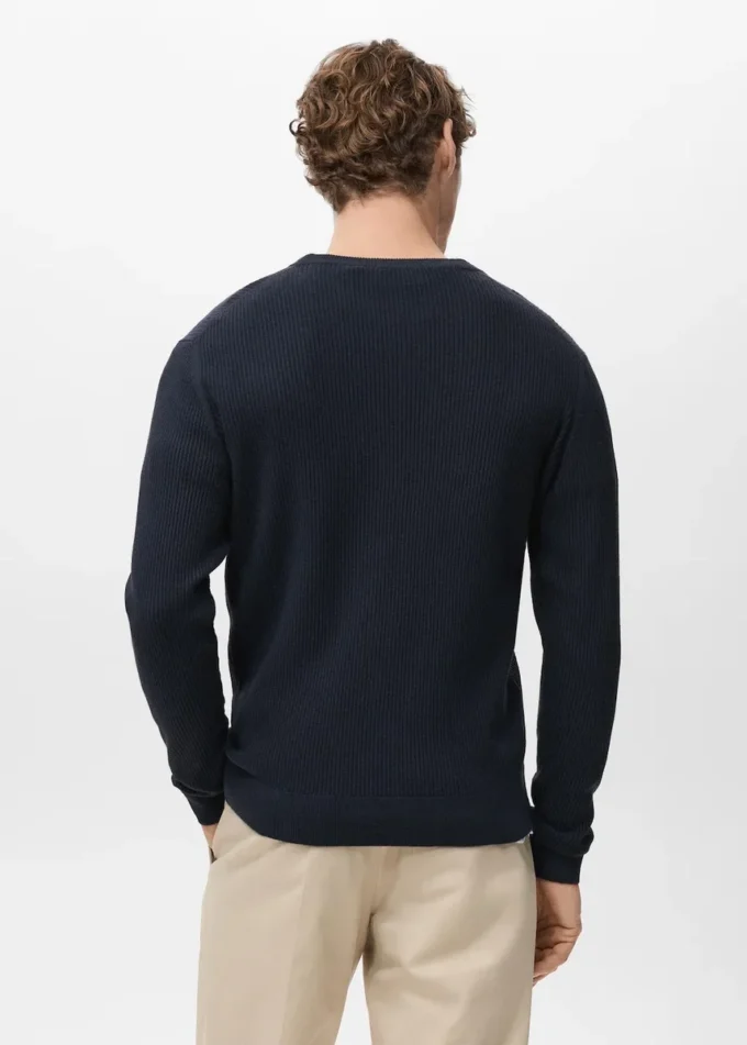 Fein gerippter Baumwollpullover