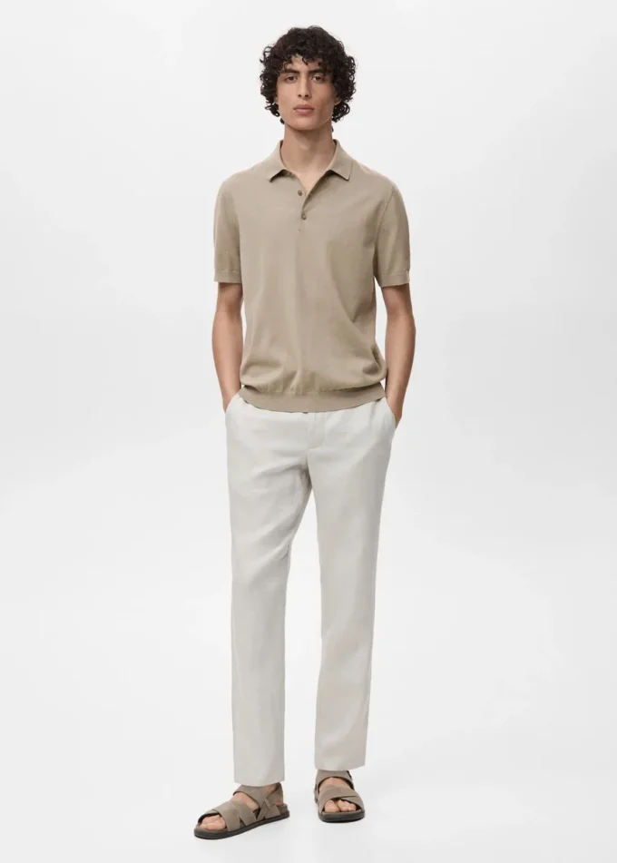 Fein gestricktes Poloshirt aus 100 % Baumwolle Fein gestricktes Poloshirt aus 100 % Baumwolle