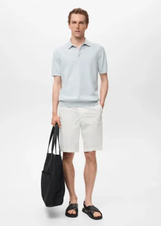 Fein gestricktes Poloshirt aus 100 % Baumwolle Fein gestricktes Poloshirt aus 100 % Baumwolle