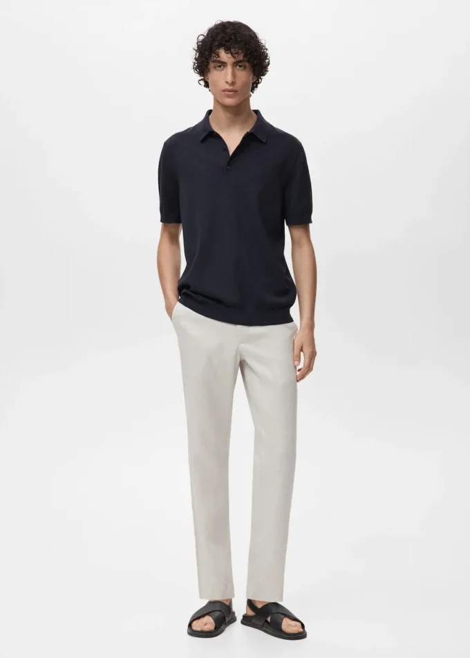 Fein gestricktes Poloshirt aus 100 % Baumwolle Fein gestricktes Poloshirt aus 100 % Baumwolle