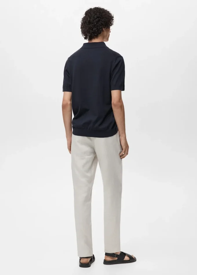 Fein gestricktes Poloshirt aus 100 % Baumwolle Fein gestricktes Poloshirt aus 100 % Baumwolle